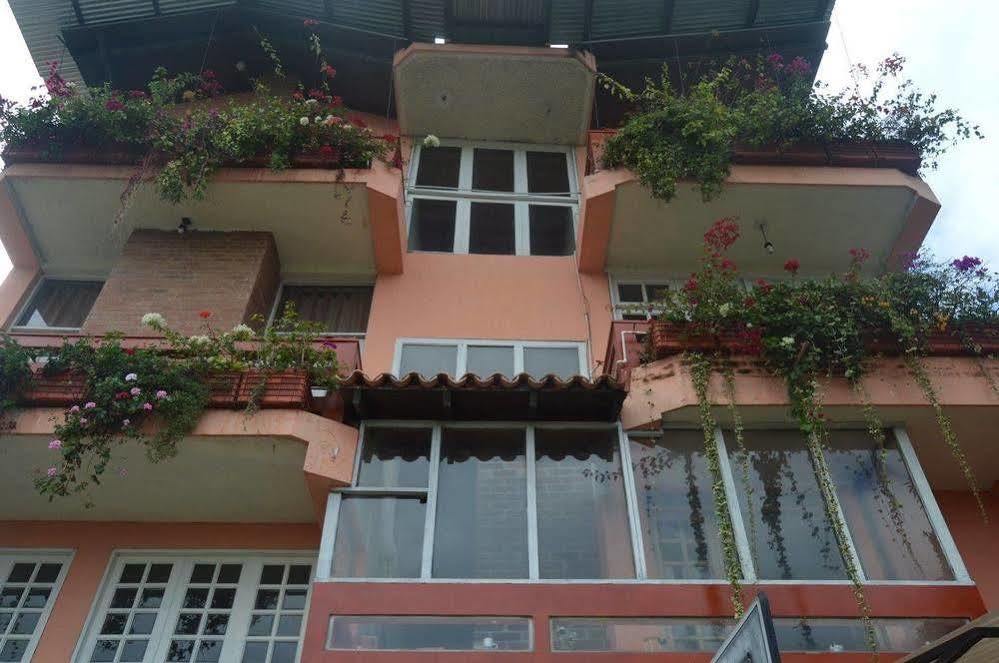 Euro Hostal Guatemala City Exterior photo